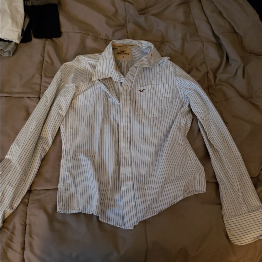 Hollister button up!